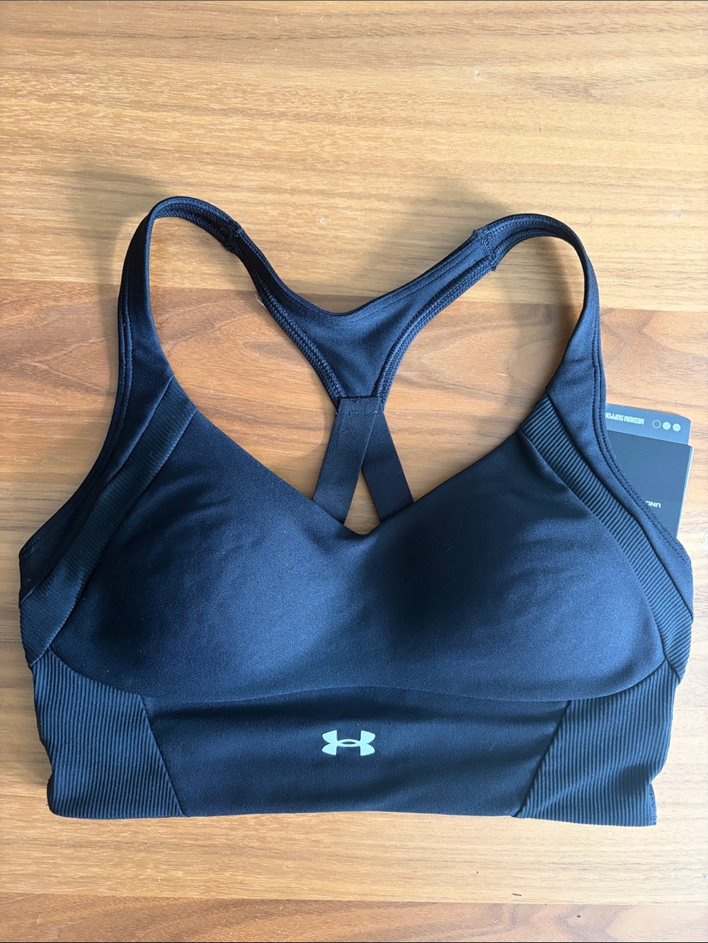 Under Armour Infinity Mid Rib Sports Bra - Picture 2 of 6